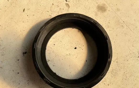 Nissan Almera N16 In tank fuel pump screw locking ring/nut 1734390100