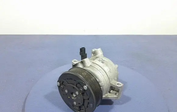 Mazda CX-3 Air conditioning (A/C) compressor (pump) DB5H61450