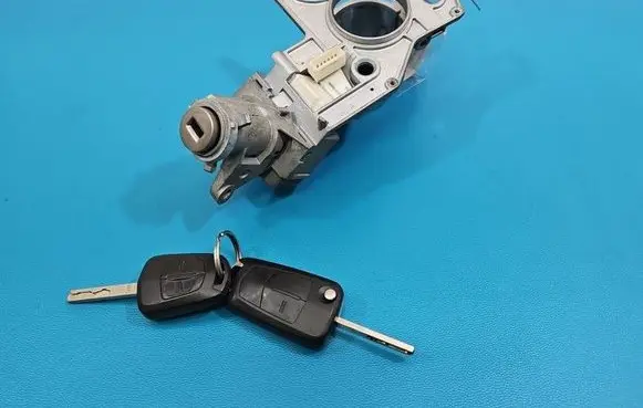 Opel Astra H Ignition lock 2421430 IMPRK1563229