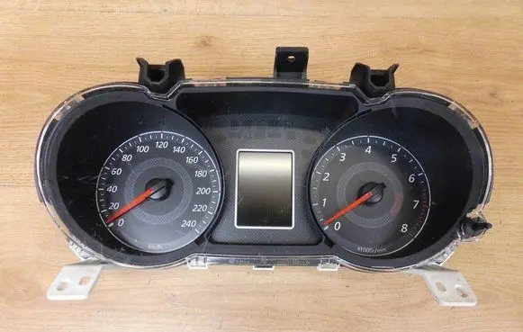 Mitsubishi Lancer X Speedometer (instrument cluster) 8100B127A