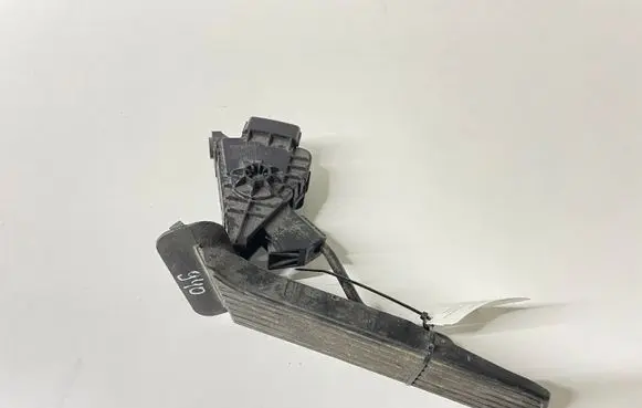 Lexus GS 300 350 430 450H Accelerator throttle pedal 7812030A00 1988003180