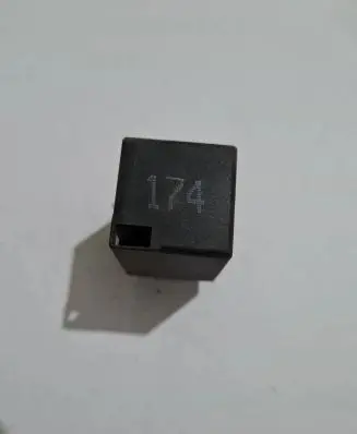 Volkswagen Golf III Other relay 1H0955529 72HV603