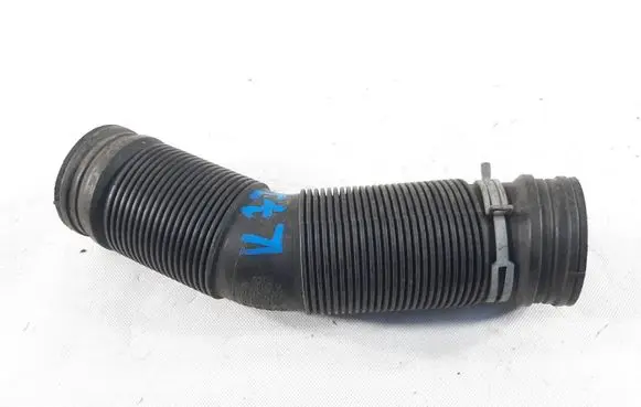 Volkswagen Polo IV 9N3 Air intake hose/pipe 6Q0129684B