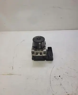 Volkswagen Golf VI ABS Pump 1K0907379AJ