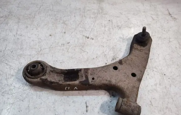 Suzuki Grand Vitara II Front control arm 
