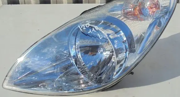 Hyundai i20 (PB PBT) Headlight/headlamp 92101-4P000