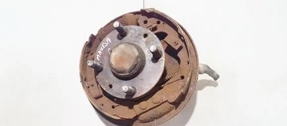 Mazda 323 Rear wheel hub