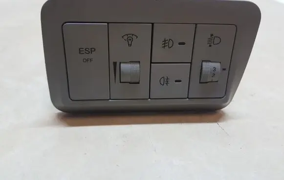 Hyundai Santa Fe Fog light switch 202002962 70706