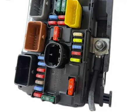 Citroen C3 Fuse box set 9667199780 R09