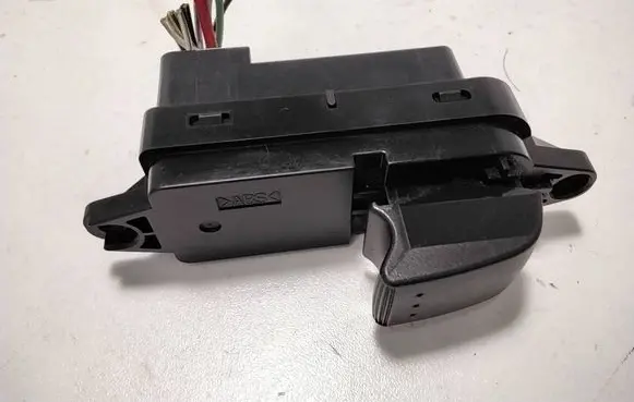 Mazda CX-7 Electric window control switch EH1466370 11371K0FF