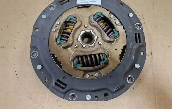 Toyota C-HR I Clutch pressure plate 0J142236