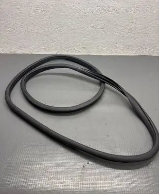 Mercedes-Benz E W212 Front door rubber seal A2126970051