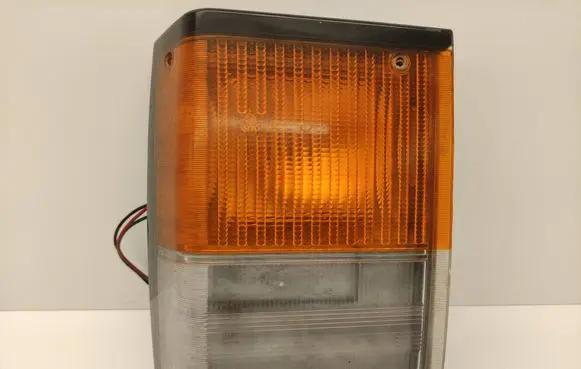 Land Rover Range Rover Classic Front fender indicator light BS1004A L853 L854
