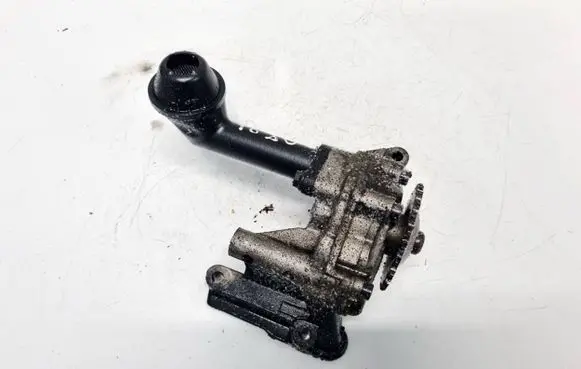 Volkswagen Caddy Oil pump 038115121C