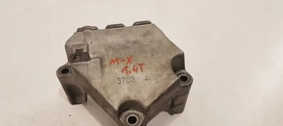 Buick Encore I Engine mount bracket 95073703