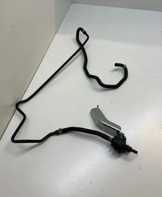 Renault Kadjar Vacuum valve 149304ED0A V29036755 PA66GF31