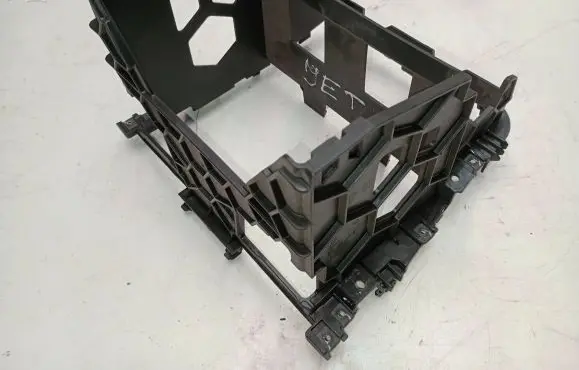 Radio/GPS head unit trim
