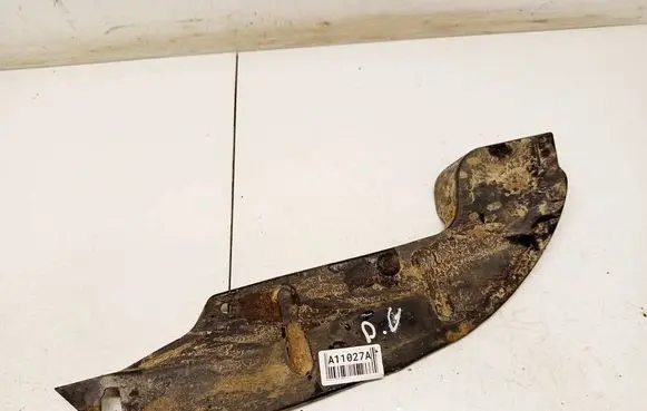 Nissan X-Trail T30 Front bumper mounting bracket 