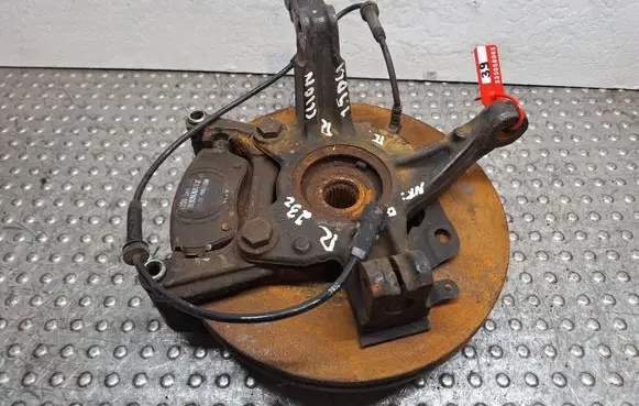 Renault Clio IV Front wheel hub spindle knuckle S25056065 400145894R