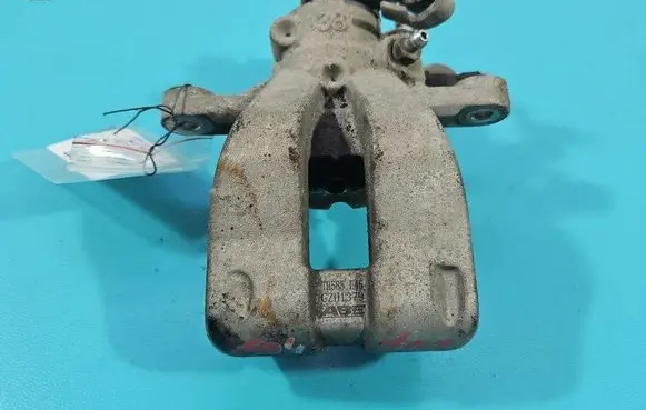 Rear brake caliper