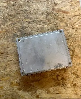 Audi A4 S4 B5 8D Engine control unit/module 8D0907401H 0281001834