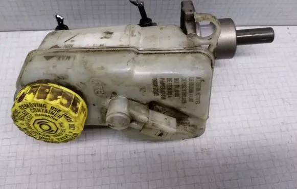 Skoda Fabia Mk1 (6Y) Master brake cylinder 20FTEX5617