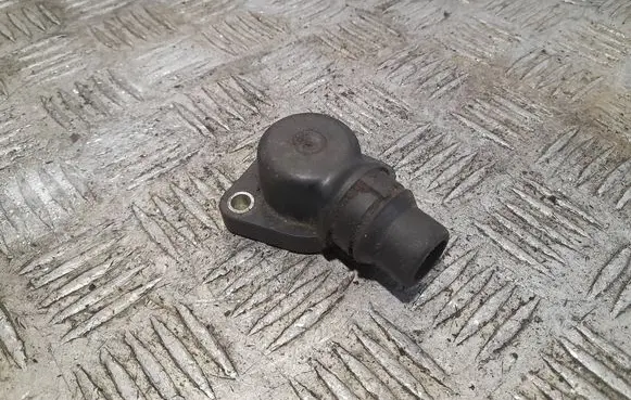 Volkswagen PASSAT B5.5 Engine coolant pipe/hose 038121144A