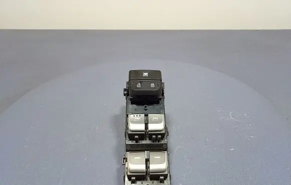 KIA Niro Electric window control switch 93570-G5240