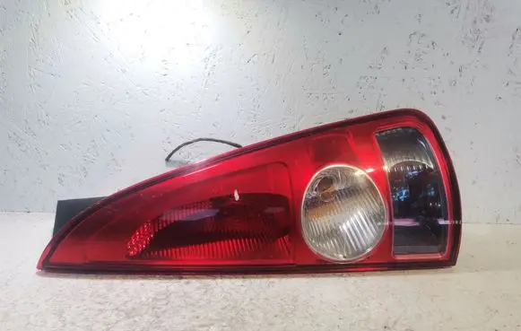 Renault Espace III Rear/tail lights 8200027152