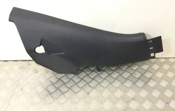 Porsche Cayenne (92A) (C) pillar trim 7P0867766