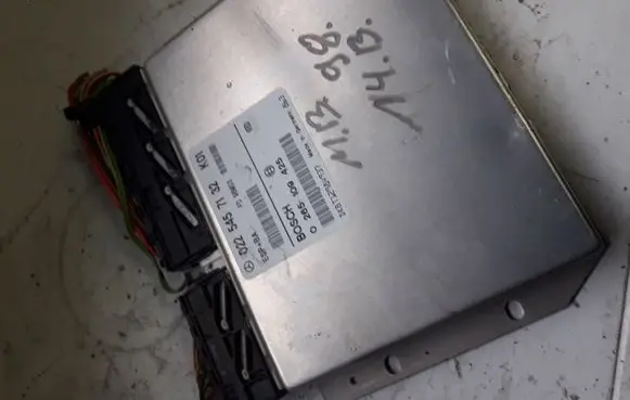 Mercedes-Benz A W168 Engine control unit/module 0225457132
