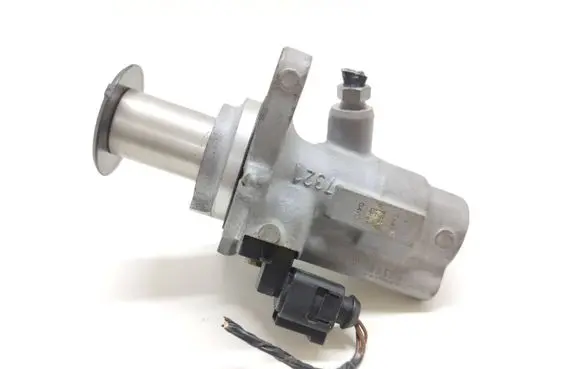 Porsche Cayenne (92A) Master brake cylinder 5N0945459A 1K0945459A