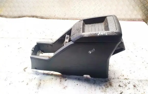 Chevrolet Captiva Armrest