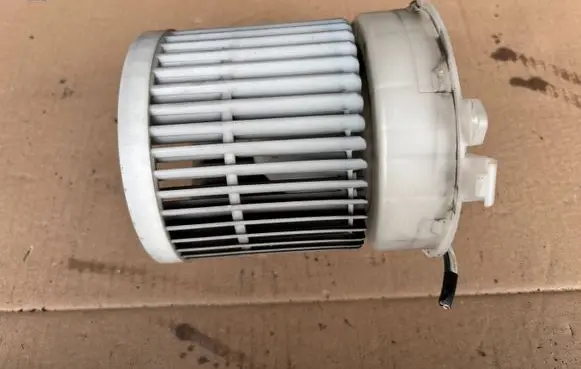 Nissan X-Trail T32 Heater fan/blower DMUCHAWANISSAN