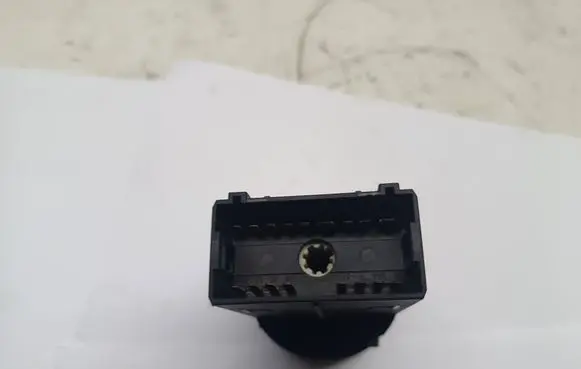 Volkswagen Golf IV Light switch 1C0941531A C1AT3308 CTHT3308