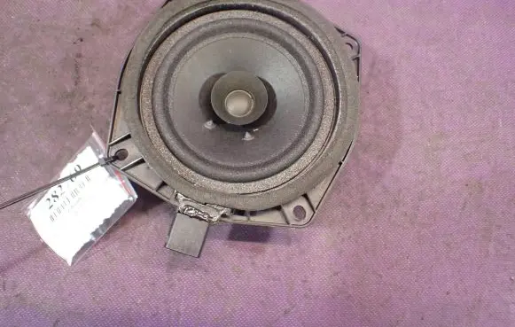 Mitsubishi Colt CZ3 Front door speaker