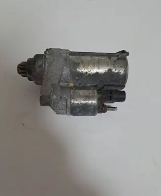 Volkswagen Polo V 6R Starter motor