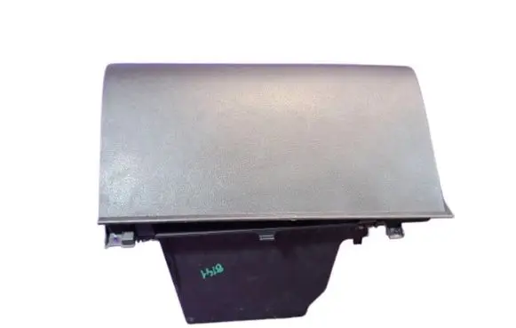Nissan Note (E11) Glove box