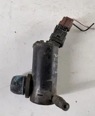 Windscreen/windshield washer pump