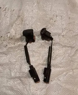 Windshield washer spray nozzle