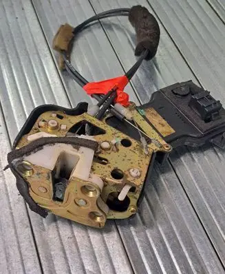 Mazda 6 Rear door lock