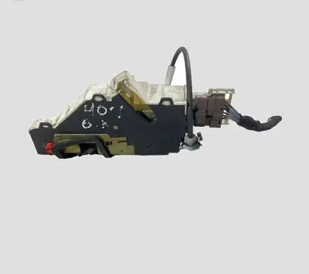 Peugeot 407 Rear door lock 9656633780E 40717095