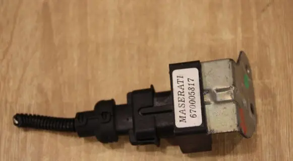 Maserati Ghibli ESP acceleration yaw rate sensor 670005817