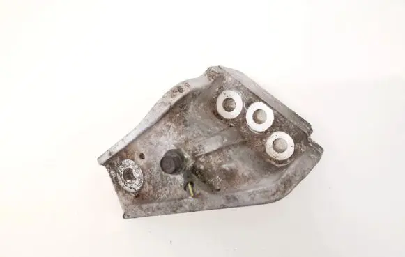 Mitsubishi Outlander Engine mounting bracket uesd