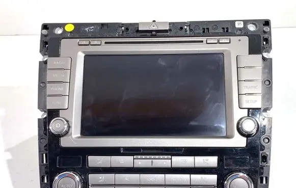 Volkswagen Phaeton Radio/CD/DVD/GPS head unit 3D0035005