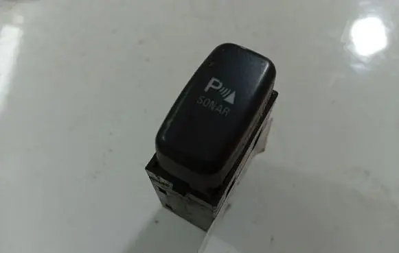 Mitsubishi Grandis Parking (PDC) sensor switch 
