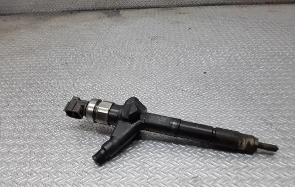 Nissan Primera Fuel injector 16600BN800
