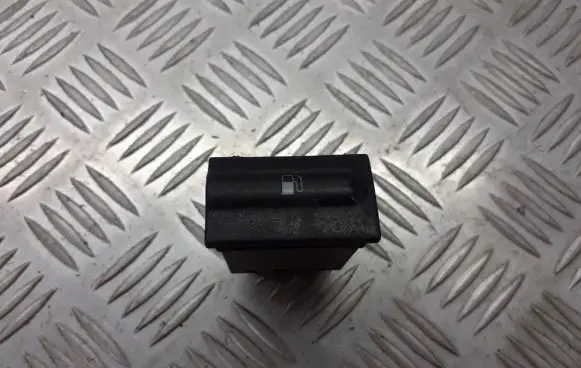 Skoda Octavia Mk1 (1U) Fuel tank opening switch BRAK