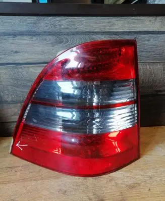 Mercedes-Benz C W203 Rear/tail lights