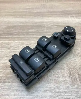 BMW 5 E60 E61 Electric window control switch 6951905